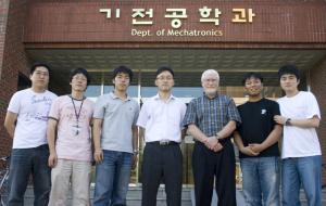With Prof. Kevin L. Moore 이미지